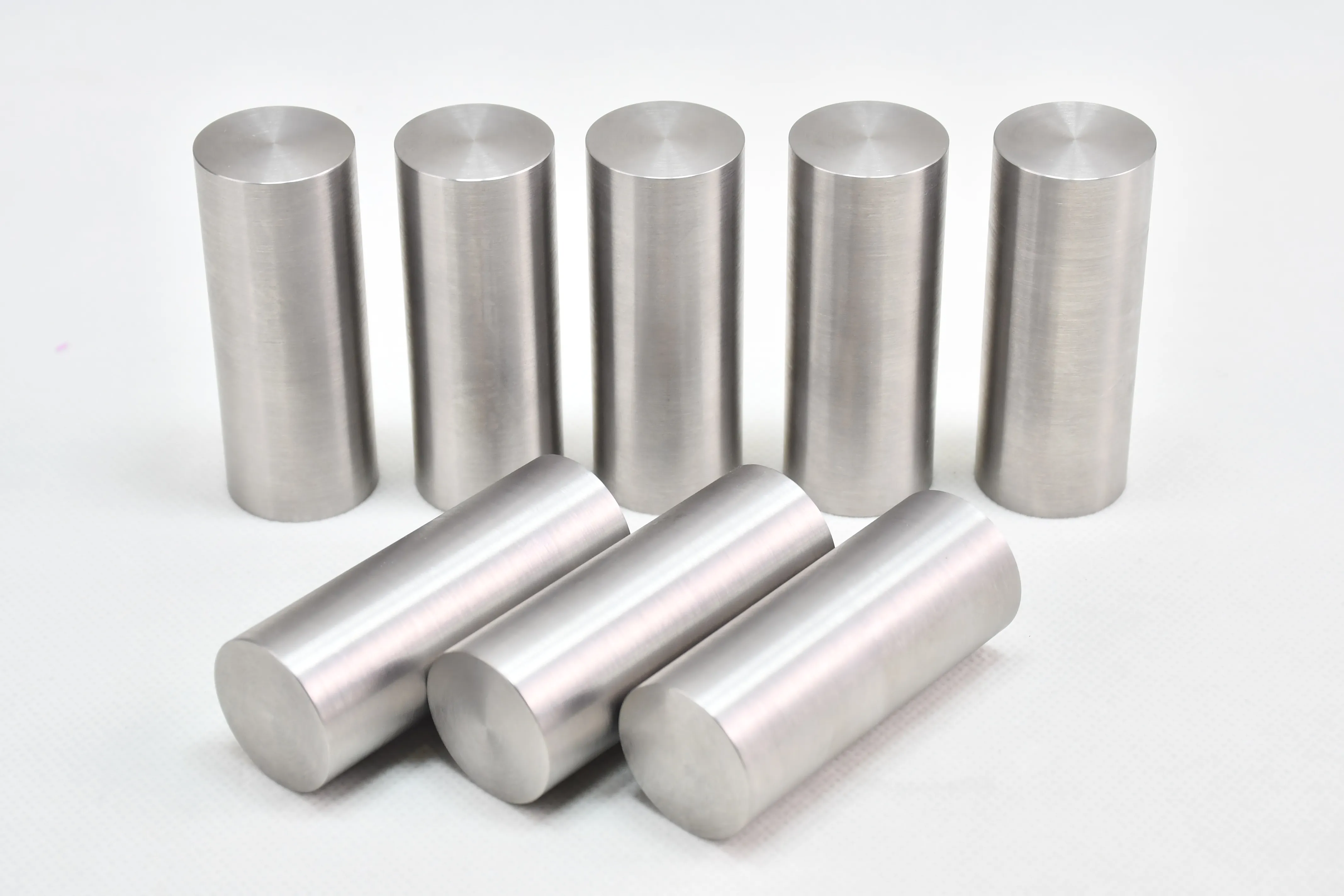 Tungsten heavy alloy rod